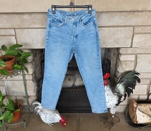 Old Navy Light Blue Straight Leg Women's Jeans
